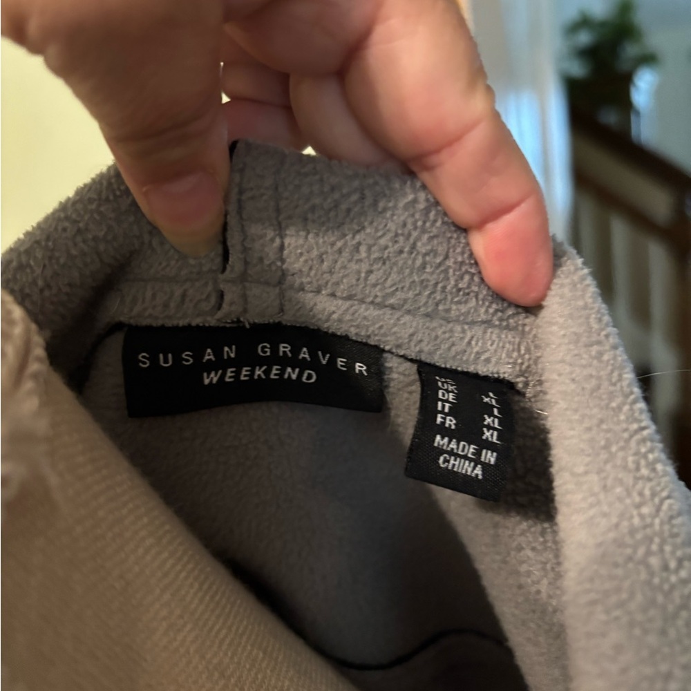 Susan Graver Large Black and Gray Fleece Coat - Picture 3 of 4